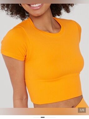 American Eagle Outfitters Bright Orange Short Sleeve Crop Tee